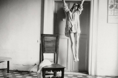 Francesca Woodman (1958-1981) - Untitled, Rome, Italie, 1977-78 © George and Betty Woodman