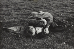 Ralph Morse, Love - American soldier and his English girlfriend, Hyde Park, London, May 1944.